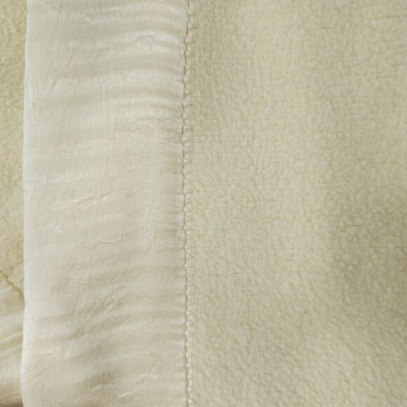 Vintage Baby Blanket Yellow Thermal Felt Fleece Satin Lining Classic Nursery - Picture 3 of 11